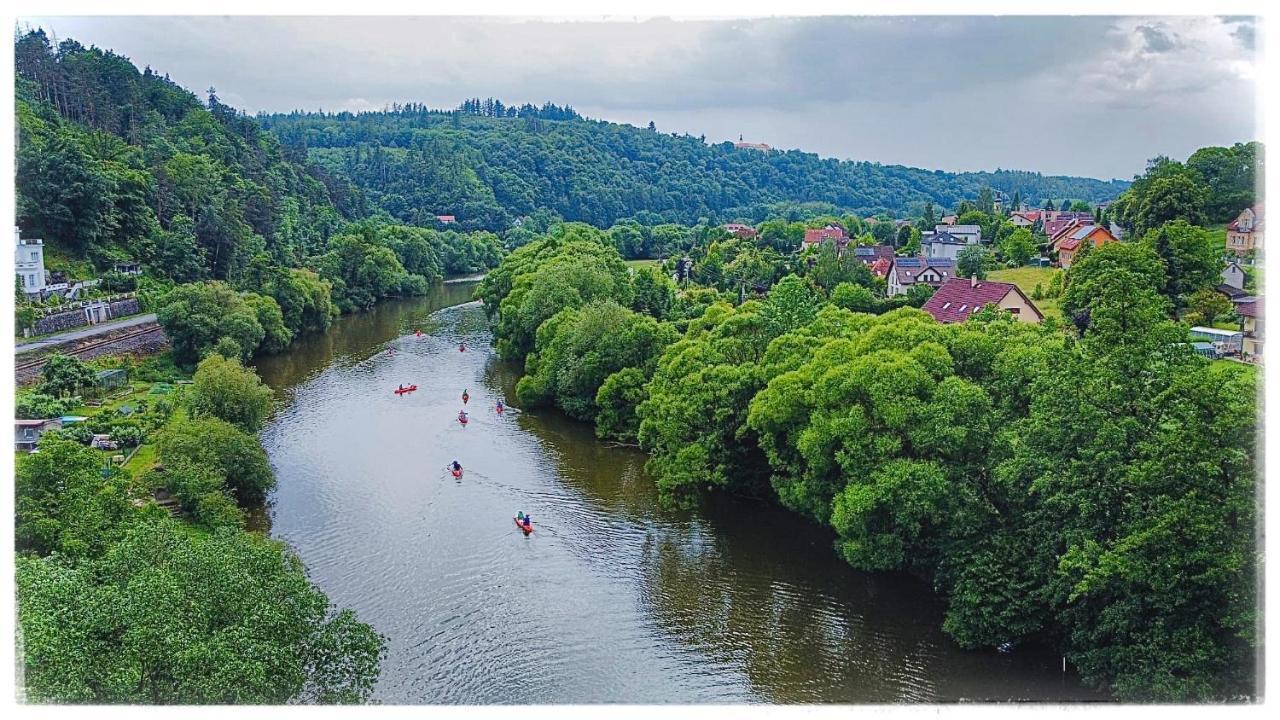 Sazava River Apartment Chocerady Bagian luar foto